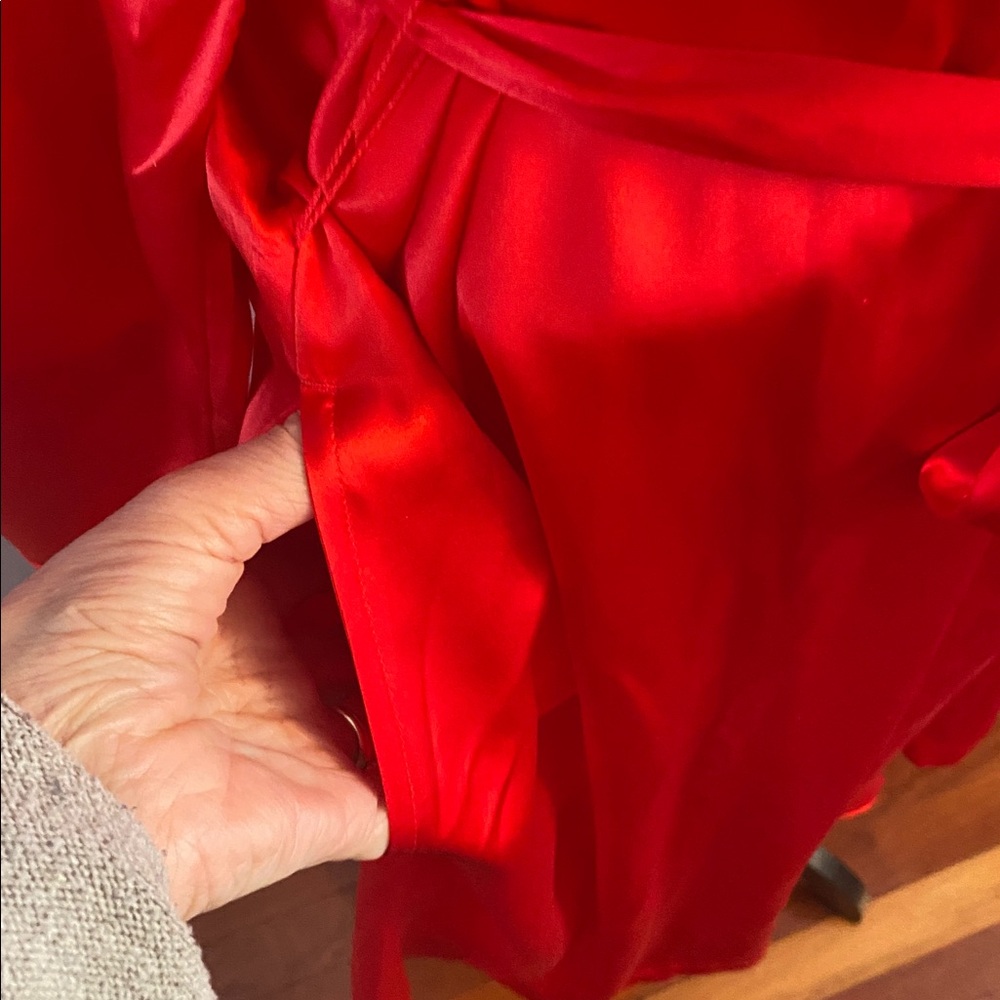 Soma brand Red CXL robe no flaws - Picture 3 of 11